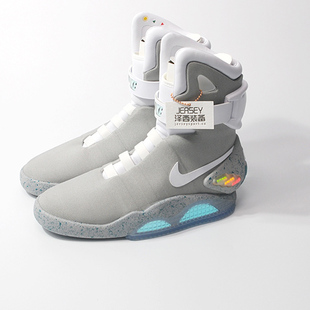 NIKE AIR Mag 自动鞋带球鞋