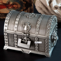 Creative Classical Classical Metal with Lock to Include Jewelry Decoration Pirate Barberage Box Birthday Gift Europe
