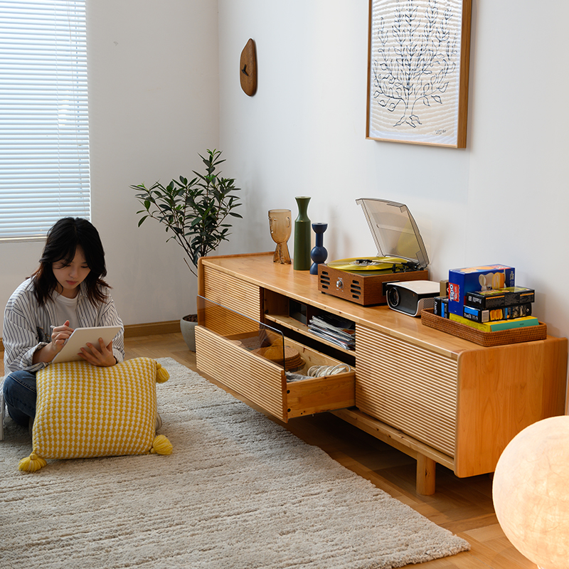 The small household cedar cabinet of 2 m modern minimal log TV cabinet of Berger - Solid Wood TV cabinet landed