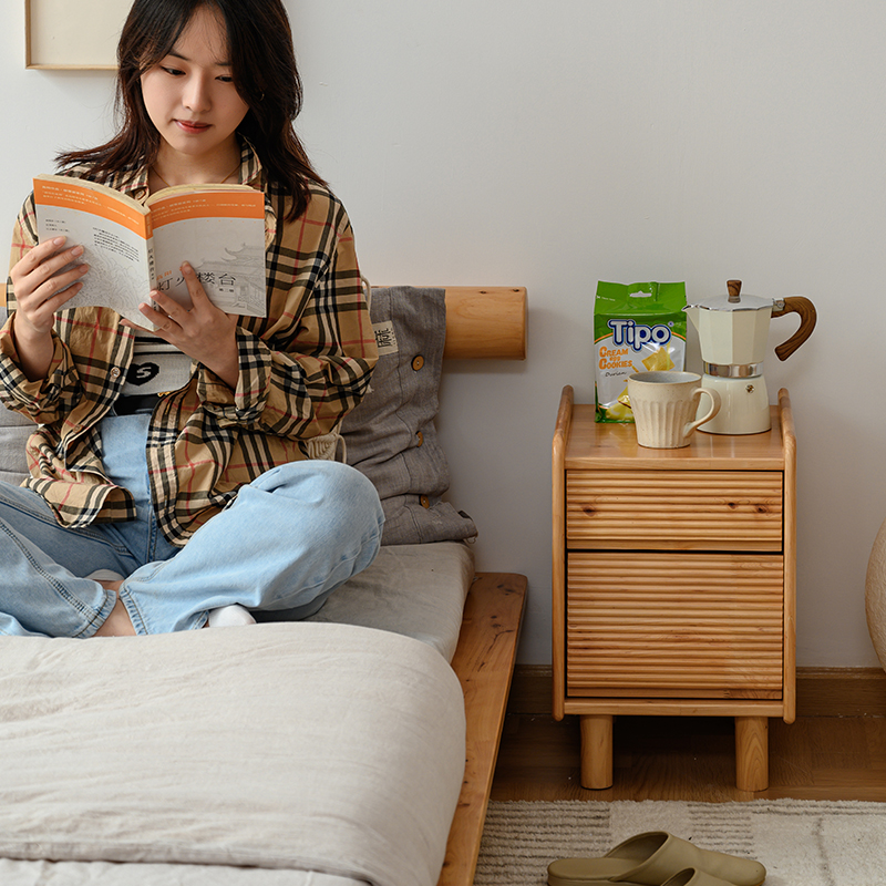 All solid wood ultra - narrow bedside cabinet 30cm wide mini - contain cabinet cabinet small household balcony wall cabinet cabinet cabinet