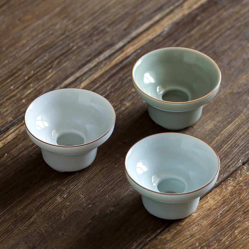Creative White Porcelain Filter Tea Ware Jade Porcelain Filter Rack Personality ceramic Shadow green tea leakers tea Tea Dao Tea Accessories