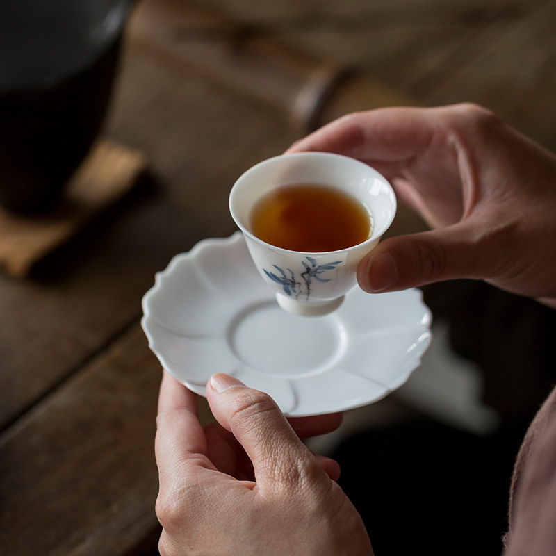 Japanese-style ceramic tea coaster household cup Toddized white porcelain base creative tea tray anti-scalding heat insulation pad tea set accessories