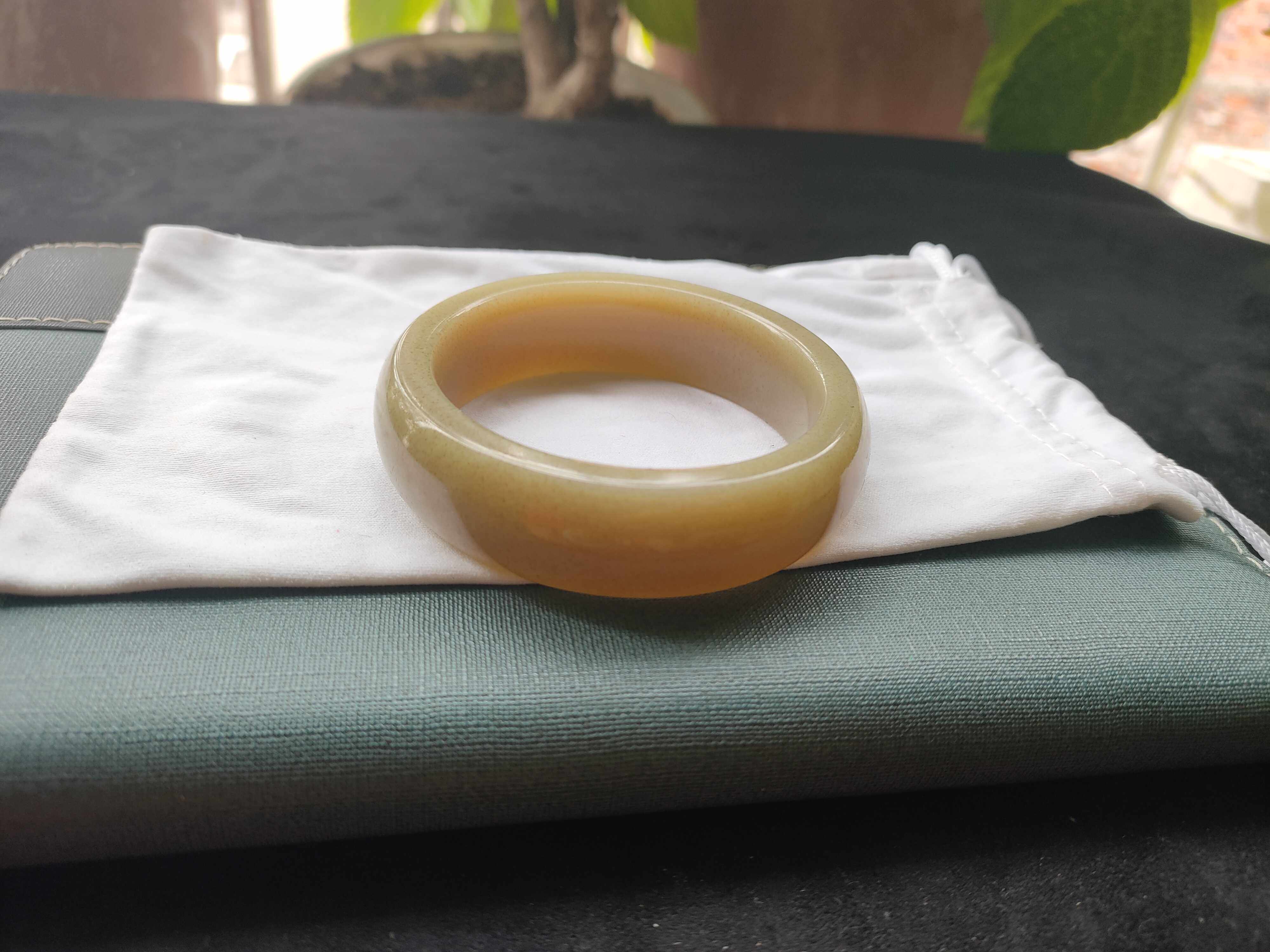 (No. 2751) and Tanyu Qinghai stock Bull Ditch High Hardness Milk Tea Osmanthus Rice Cake Thick Tire GREEN BRACELET