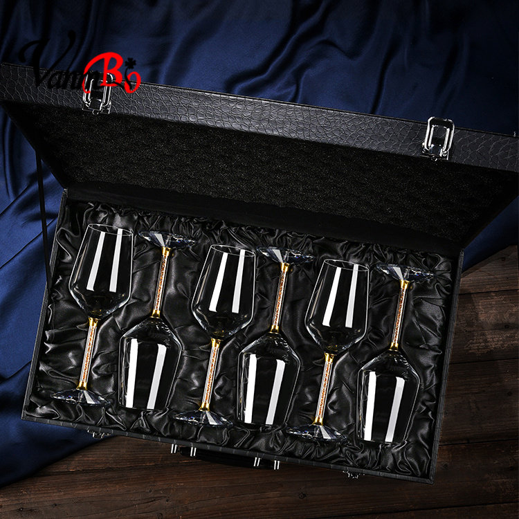 Light Extravagant Crystal Glass Red Wine Glass Suit Home Upscale Wine With High Foot Cup Eurostyle Lavish Decanter Gift Box Dress