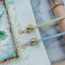 Cross-stitch cloth button drawstring button cross-stitch side clip cross-stitch cloth artifact (4 196)