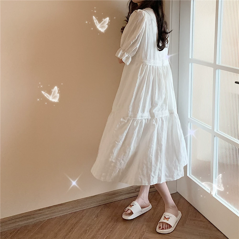 Тактично fashionable beach slippers with butterfly, city style, internet celebrity