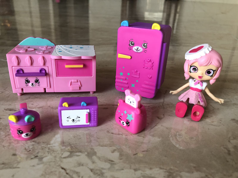 Foreign trade supermarket shopping blind box refrigerator mini simulation kitchen Children girl dress up wine scene toy