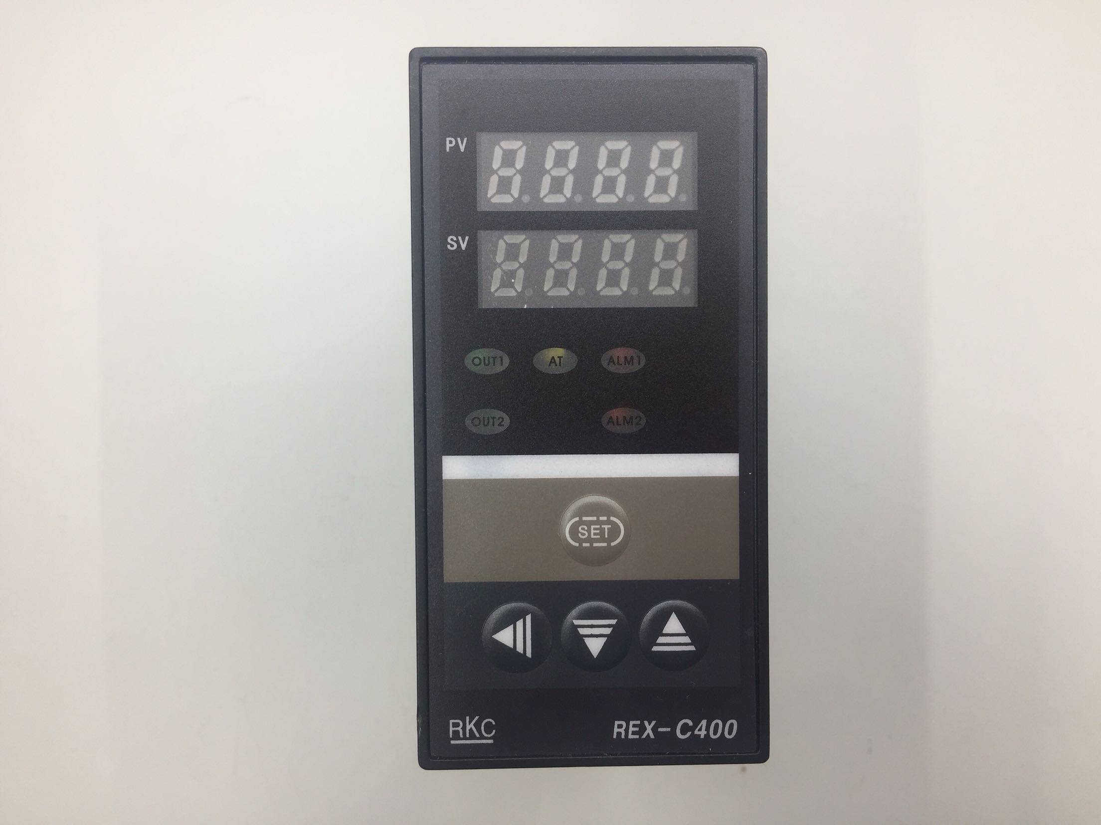 New product REX-C400FK02-V* AN temperature controller temperature-controlled table PID automatic control 220V 0-12V output