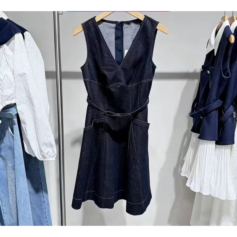 Hot-Selling Mall-Style Dress 2026 Spring New Model with Detachable Belt and Shiny Fabric Halter Neck Dress 42001-66