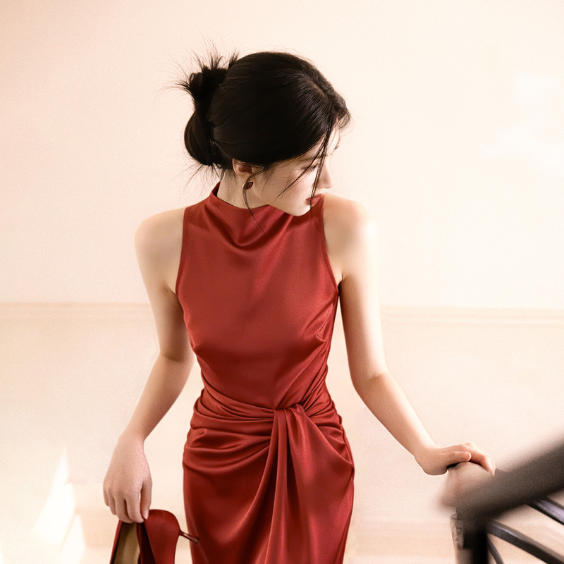 Vero Studio | Hepburn's Stunning Engagement Dress, Bride's Red Dressing Gown, Light Luxury Elegant Toasting Evening Dress Vero Studio | Hepburn's Stunning Engagement Dress, Bride's Red Dressing Gown, Light Luxury Elegant Toasting Evening Dress