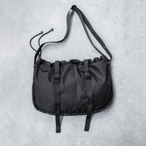 ABOYS trendy brand Messenger bag mens tooling school bag mens functional shoulder bag hip-hop postman bag dead fly satchel ins