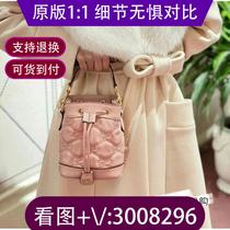Zhen Che) large bag color matching bag black backpack student three-layer bag new style 7162