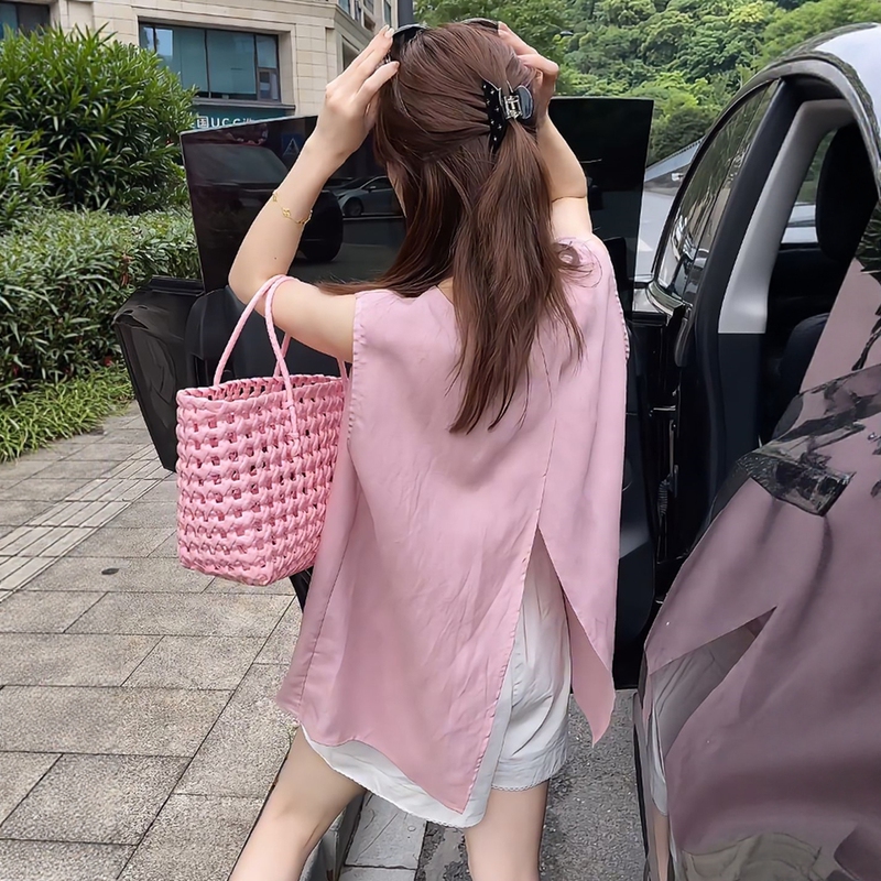 French Retro Style Pink Sleeveless Shirt with Slit in the Back for Women 2026 Summer New Design Age-Reducing Vest Top