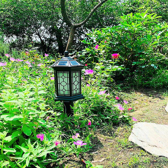 Solar Outdoor Lawn Villa Garden Waterproof Antique Garden Landscape Light Simple Modern Led Light Lawn