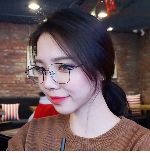 Cuốn sách tính khí tốt mặt giận dữ kính kim loại khung đàn ông và phụ nữ không độ phẳng gương mặt trang trí đơn giản kính mát nữ