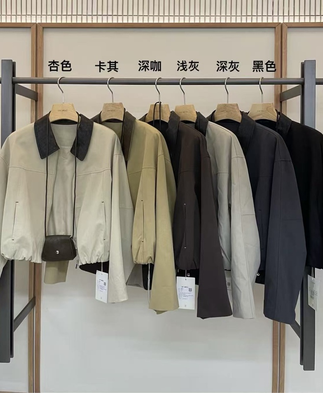Moxi Korean Designer Color-Blocked Leather Collar Jacket for Petite Women, New Autumn Short Top Moxi Korean Designer Color-Blocked Leather Collar Jacket for Petite Women, New Autumn Short Top