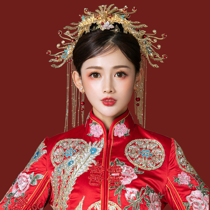 Bride Xiuhe clothing headdress 2020 new Chinese style golden butterfly step shaky phoenix crown wedding wedding ancient costume hair jewelry
