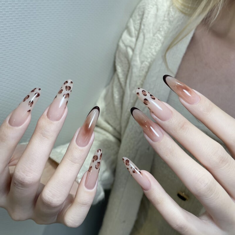 Handmade Leopard Print French Manicure with Nude Pink and Black Edges, Vintage Vibe, Spicy Girl Style Fake Nails Handmade Leopard Print French Manicure with Nude Pink and Black Edges, Vintage Vibe, Spicy Girl Style Fake Nails