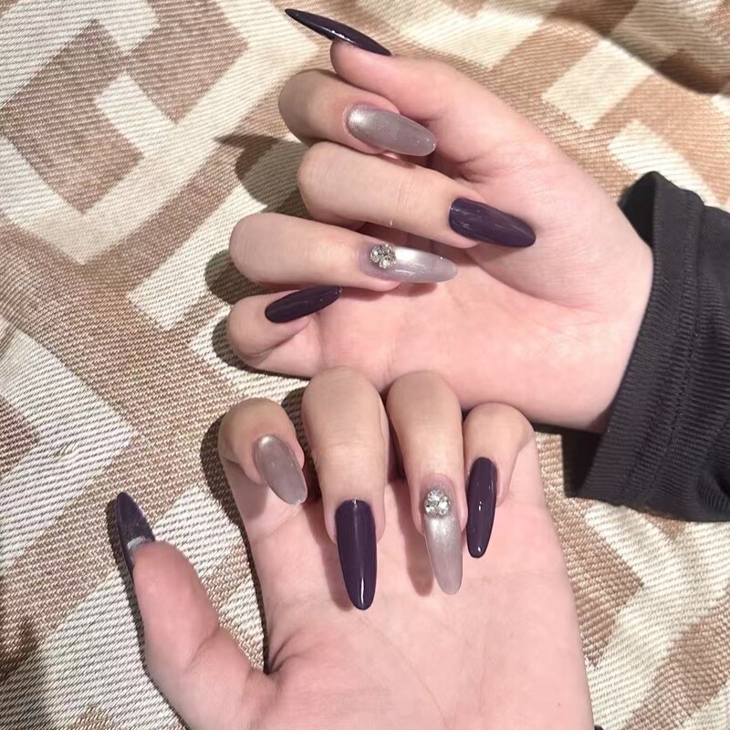 Handmade Wearable Nails with Dazzling Purple Crystal Cat's Eye, Brightening Effect, Crushed Diamond Grape Purple Fake Nail Patches, Wedding Nails, Suitable for Pregnant Women Handmade Wearable Nails with Dazzling Purple Crystal Cat's Eye, Brightening Effect, Crushed Diamond Grape Purple Fake Nail Patches, Wedding Nails, Suitable for Pregnant Women