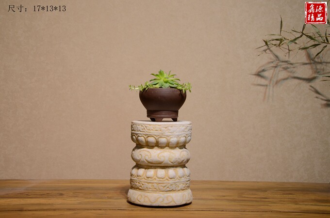 Spot antique stone sculpted Han white jade requires a few white stones from stone mounds stone mounds several white stones to house case head swing piece