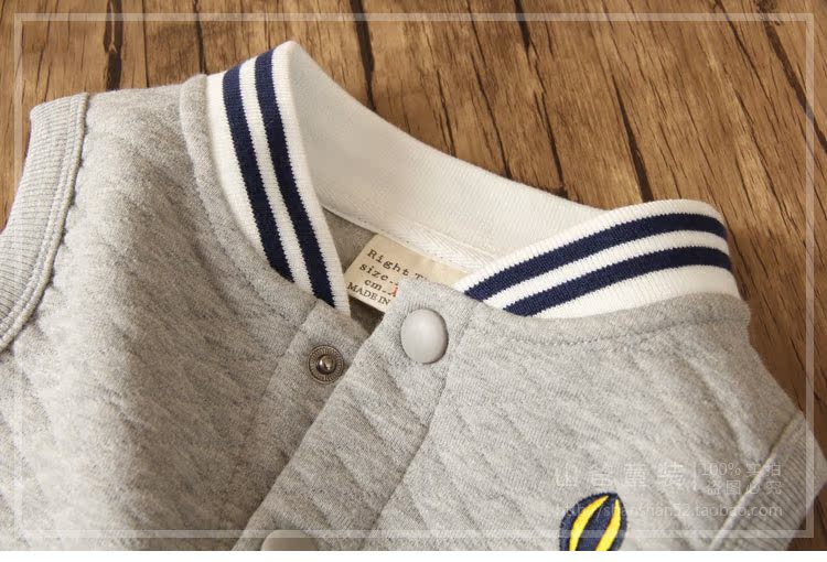 Áo vest bé trai 2018 mẫu mùa xuân và mùa thu trẻ em không khí cotton bé bé vest bé trai quần áo sành điệu cho be gái