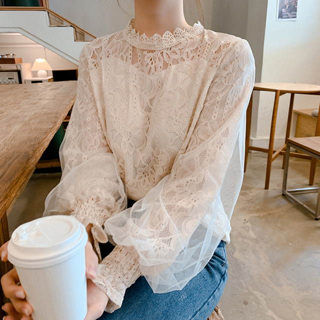 Lace bottoming shirt women's autumn and winter 2021 new scheming blouse super fairy with net yarn fashion long-sleeved foreign style small shirt