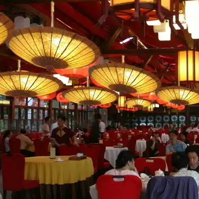 Classical oil paper umbrella Corridor exhibition hall Dining room Restaurant hot pot shop Hotel suspended ceiling decoration umbrella factory direct wholesale