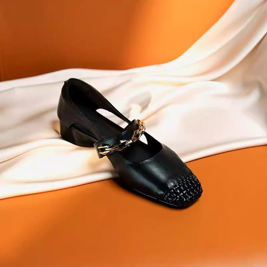 Genuine Leather French Hollow-Out Summer Women's Shoes, Breathable and Fashionable Woven Square-Toe Strap Sandals with Thick Heels