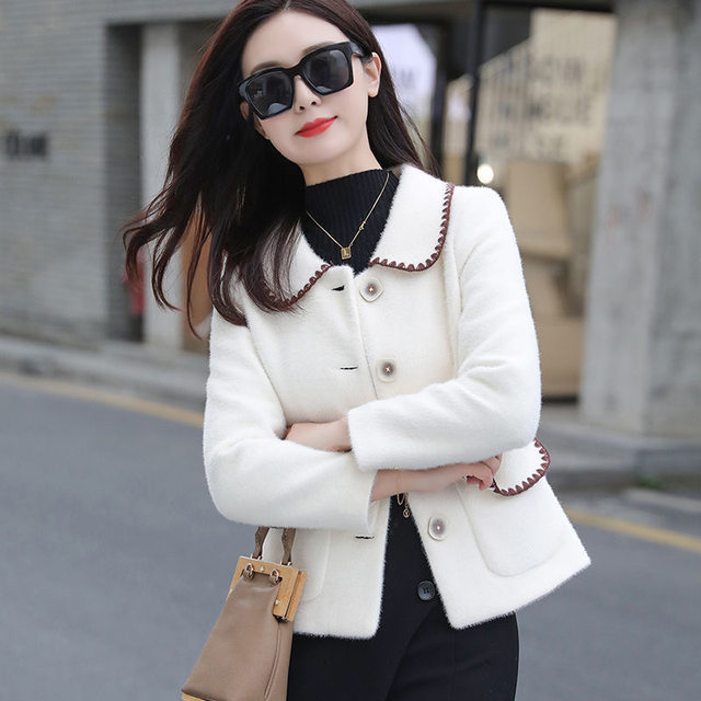 2023 autumn and winter new style small fragrant short coat imitation mink velvet socialite Nizi tops to reduce age and slim down women's tops