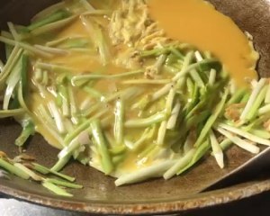韭黄虾皮炒蛋