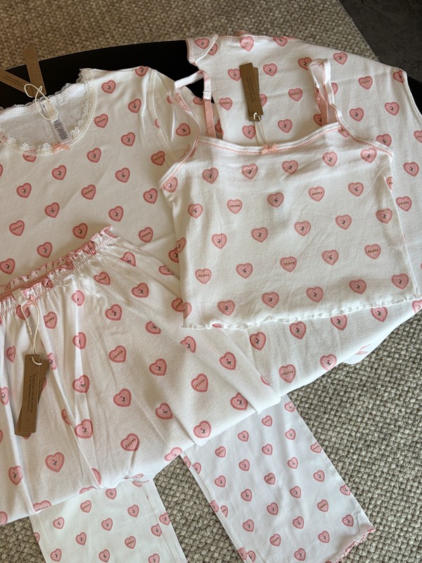 Skims Kardashian Valentine's Day Limited Edition Heart Print All-Over Short-Sleeve Shorts Suspender Dress Pants Set Skims Kardashian Valentine's Day Limited Edition Heart Print All-Over Short-Sleeve Shorts Suspender Dress Pants Set
