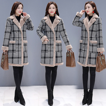 Lamb Maurieri plush coat of woolen sweater with long section thickened fur liner cotton clothes plaid fur coat