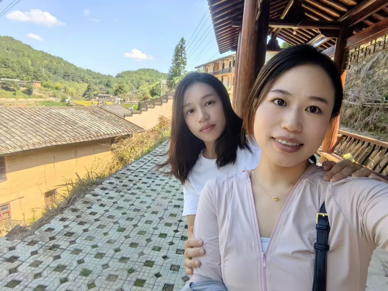 以鋆特种粘胶制品批发