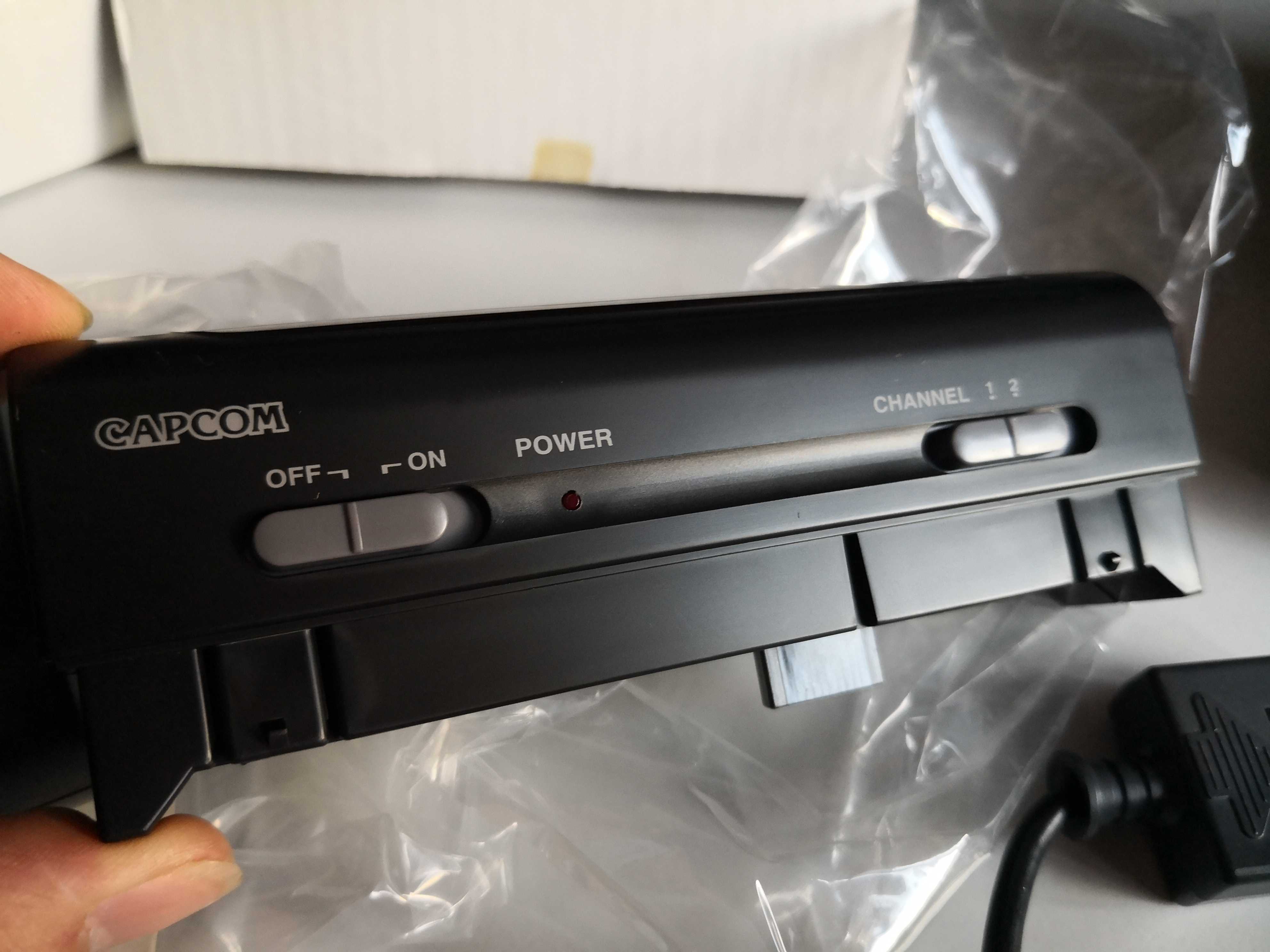 Nintendo super SFC máy màu đỏ và trắng FC sử dụng hai phím điều khiển arcade không dây Kapukong Bộ điều khiển arcade CPS gốc - Cần điều khiển tay cầm fo4
