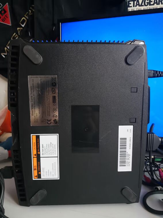 Máy trò chơi đen thế hệ Microsoft XBOX1 cung cấp nguồn điện 220 V cho đế chế ngọc lục bảo chính hãng - Kiểm soát trò chơi tay cầm pxn 9613