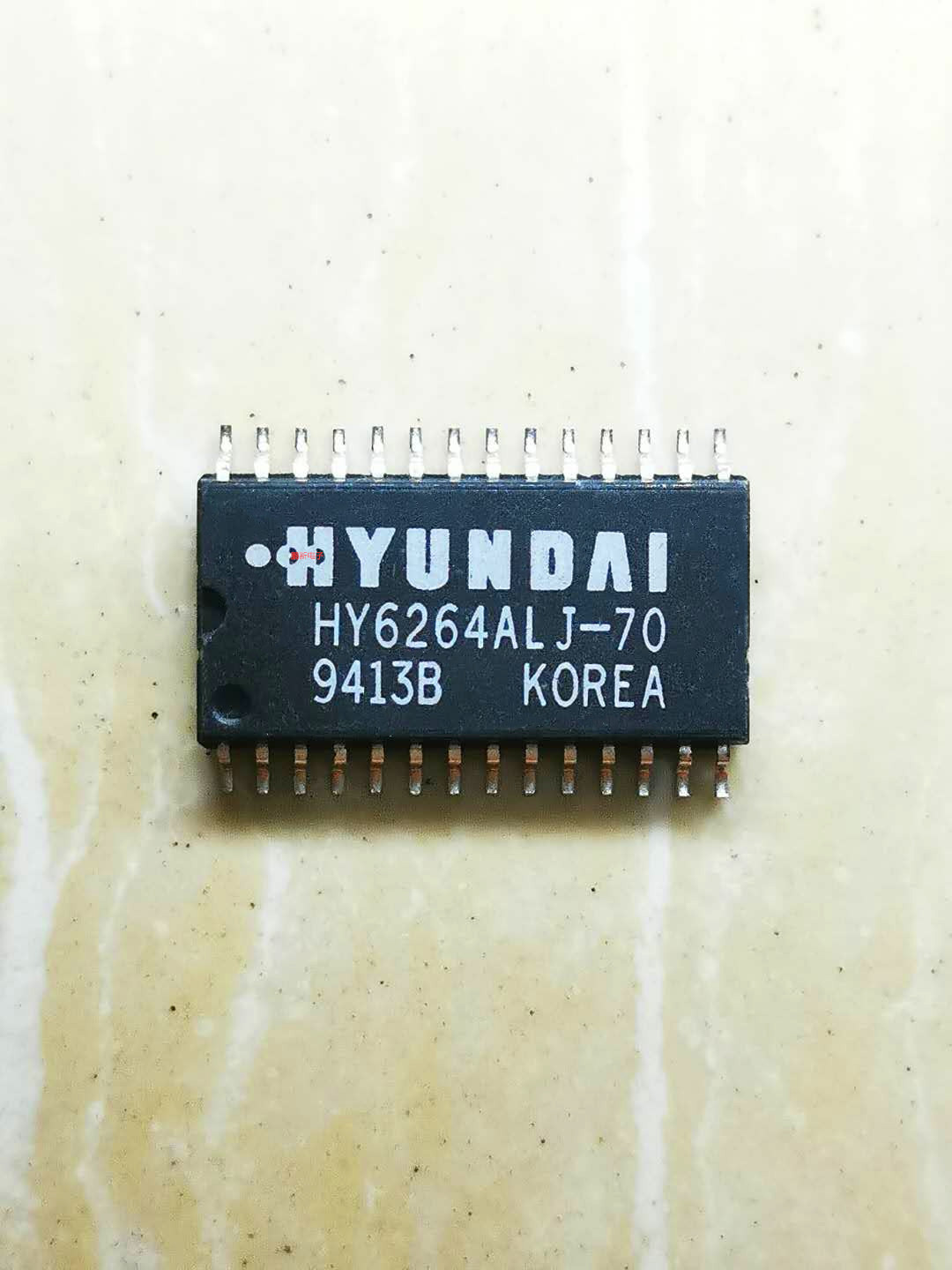Integrated IC circuit chip HY6264 HY6264ALJ-70 HY6264ALJ-70 original disassembly machine