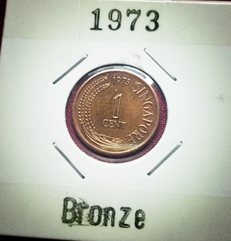 Singapore 1973 1 cent coin 8-9 pieces in circulation are pictured naked coins