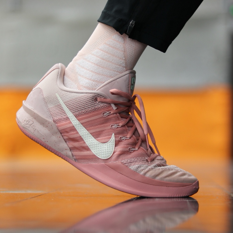 Nike Sabrina 3 Ep Unisex Pink and White Fashionable Comfortable Fit Basketball Shoes Hf2882-600 Nike Sabrina 3 Ep Unisex Pink and White Fashionable Comfortable Fit Basketball Shoes Hf2882-600
