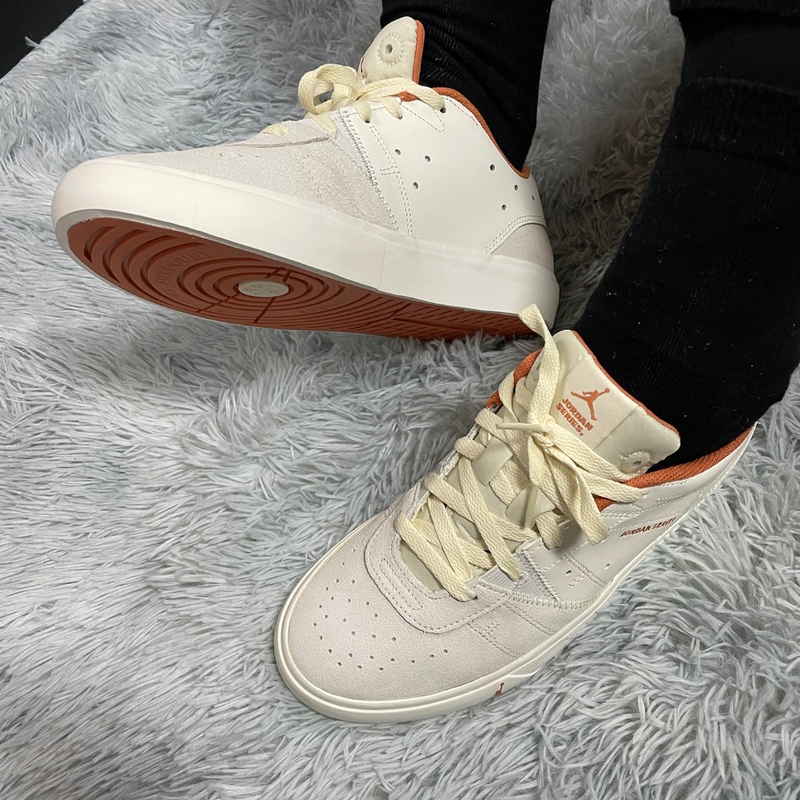 Jordan Series Unisex Leather Fashionable, Comfortable, Versatile and Wear-Resistant Low-Top Sneakers Dn1856-100 Jordan Series Unisex Leather Fashionable, Comfortable, Versatile and Wear-Resistant Low-Top Sneakers Dn1856-100