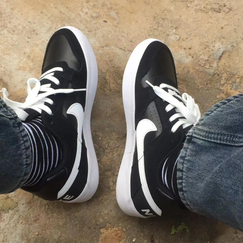 Nike Sb Delta Force Vulc Unisex Comfortable and Versatile Low-Top Sneakers 942237-010