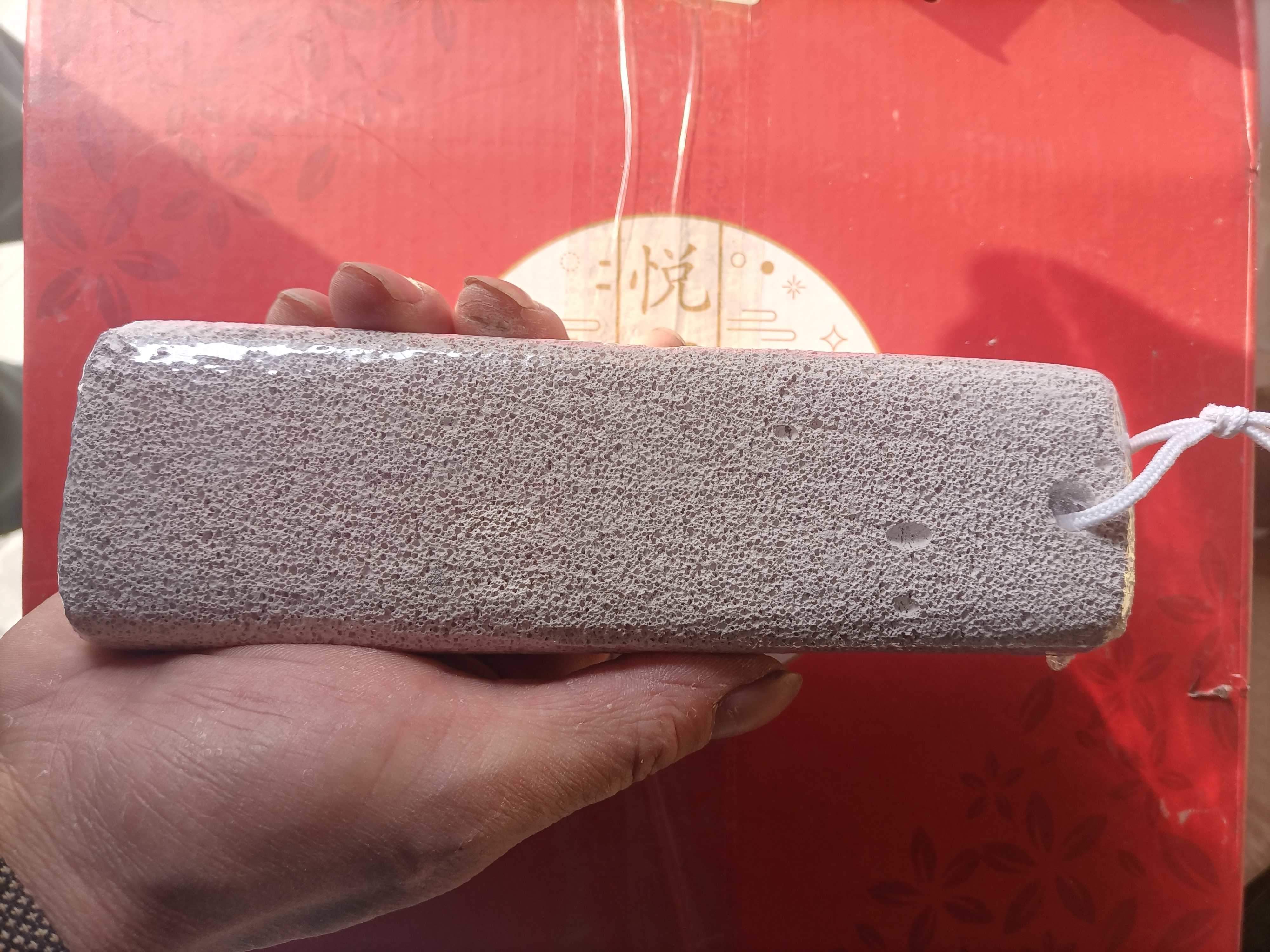 Ai Qingjia long volcanic pumice grinding stone foot washboard to dead skin calluses innovative new products launched
