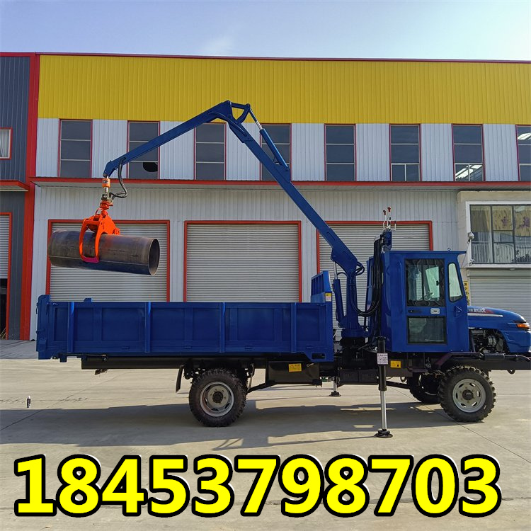 Auto chassis installed with car grab car caught carriage carriage crawler crawler grab locomotive grab wood grab the garbage truck