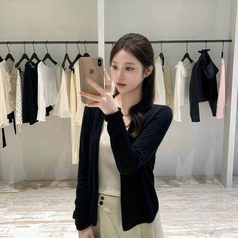 Poisooo Genuine Two-Piece Set Soft and Cozy Color-Blocked High-End Minimalist Knitted Cardigan + Vest Set Psm85120