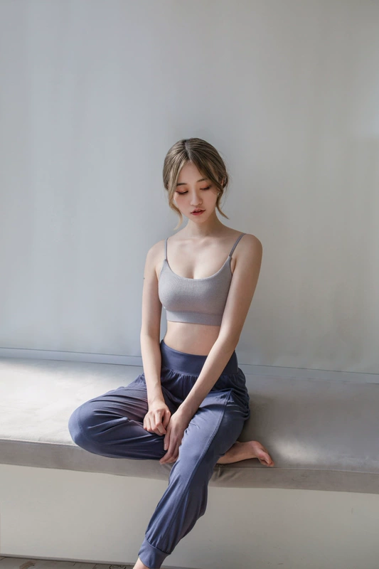 Quần yếm thể thao nữ mặc chạy thể dục yoga khô nhanh với miếng đệm ngực làm đẹp lưng chống sốc đồ lót thể thao - Đồ lót thể thao