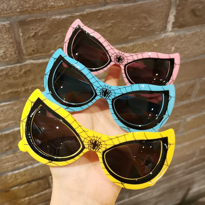 Children's glasses cartoon sunshade sunglasses 2-10 years old anti-ultraviolet boy baby child Spiderman sunglasses frame