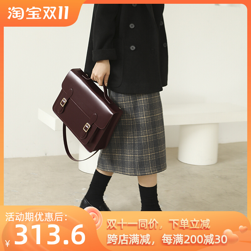 2022 new simple and versatile one-shoulder messenger hand-held Japanese messenger bag real cowhide retro official document Cambridge bag female