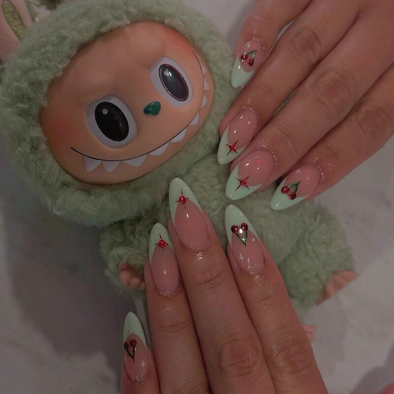 Ugg Hot Girl Nail Art "Boston" New Style ins Asian Style Cherry French Hand-Painted Starburst Sweet Cool Style Nail Art