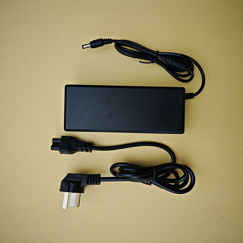 Suitable for Panasonic Cf-Nx1 Nx2 Sx1 Sx2 C2 G1 Notebook Power Supply 16V 4.06A Aa6413C