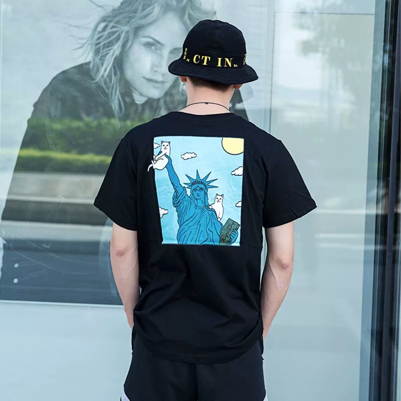 [Spot] Американский Tide бренд RIPNDIP Ling Cat Middle Finger Cat Cat Cat Short Shirt Buy more gifts for gifts