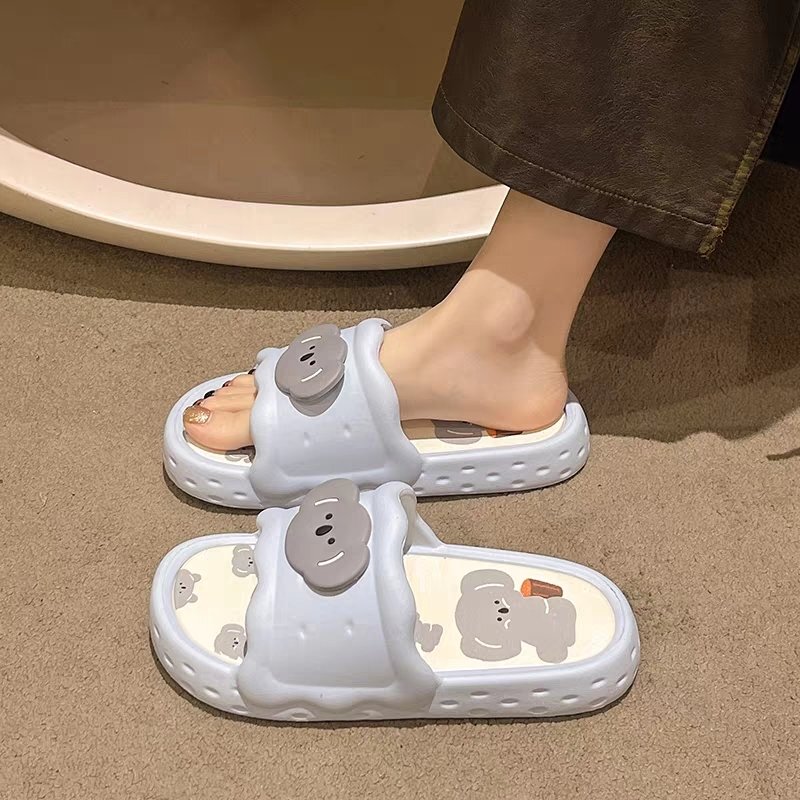 Cute Cartoon Bear Casual Style Slip-On Slippers for Women, Summer Comfortable Versatile Non-Slip Thick-Soled Home Sandals